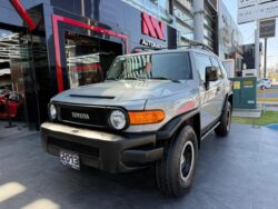 TOYOTA FJ CRUISER SPECIAL EDITION 4X4 2013