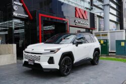 TOYOTA RAV4 PHEV 2026